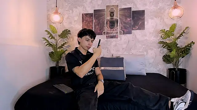 Tyler durten online show from October 5, 3:19 am