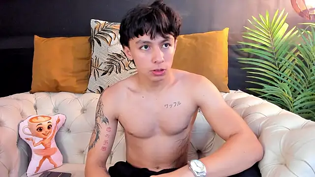 Tyler durten online show from October 11, 3:29 am