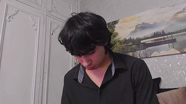 Snapshot of Tyler_durten chatting on June 7, 4:23 pm Tyler durten online show from June 7, 4:23 pm