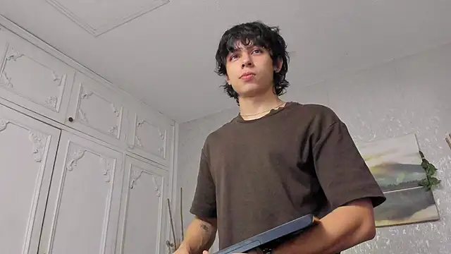 Snapshot of Tyler_durten chatting on June 20, 3:00 am Tyler durten online show from June 20, 3:00 am