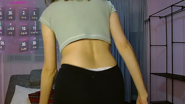 Snapshot of AnnieSparkle chatting on January 9, 2:29 am AnnieSparkle online show from January 9, 2:29 am