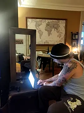 Titilouonlyf69 online show from October 6, 8:09 pm