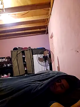 Snapshot of Eljilipoyas69 chatting on October 30, 6:12 am Eljilipoyas69 online show from October 30, 6:12 am