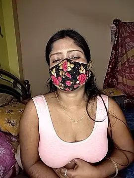 Snapshot of Love143A chatting on January 13, 9:02 am Love143A online show from January 13, 9:02 am