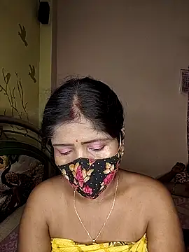 Love143A online show from April 18, 3:42 am