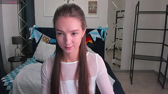 Snapshot of LoraSunnyy chatting on September 28, 1:23 am LoraSunnyy online show from September 28, 1:23 am