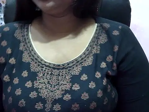 Snapshot of Rimsha_naughty chatting on December 13, 8:04 pm Rimsha naughty online show from December 13, 8:04 pm