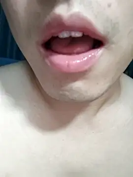 nnnnnan9527 online show from September 12, 5:02 pm