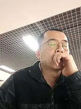 Snapshot of nnnnnan9527 chatting on January 7, 1:43 am nnnnnan9527 online show from January 7, 1:43 am