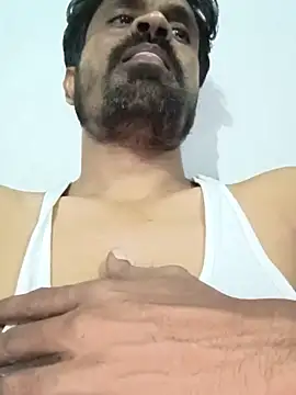 Snapshot of Mr_xxx007@xh chatting on September 14, 5:35 pm Mr xxx007xh online show from September 14, 5:35 pm