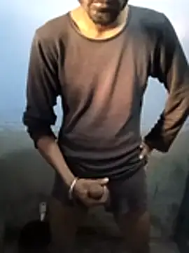 Snapshot of Mr_xxx007@xh chatting on December 2, 2:45 am Mr xxx007xh online show from December 2, 2:45 am