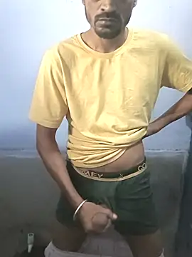 Snapshot of Mr_xxx007@xh chatting on November 5, 5:10 am Mr xxx007xh online show from November 5, 5:10 am