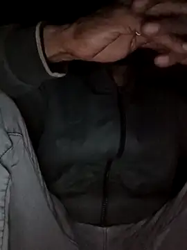 Snapshot of Mr_xxx007@xh chatting on November 28, 1:00 pm Mr xxx007xh online show from November 28, 1:00 pm