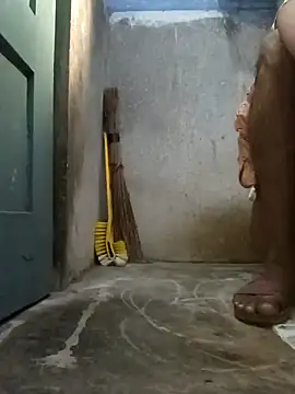 Snapshot of Mr_xxx007@xh chatting on November 9, 3:21 am Mr xxx007xh online show from November 9, 3:21 am