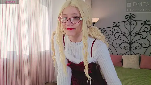 oliviafairy1 online show from September 9, 1:16 am
