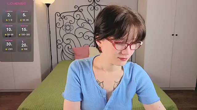 oliviafairy1 online show from September 23, 3:52 pm