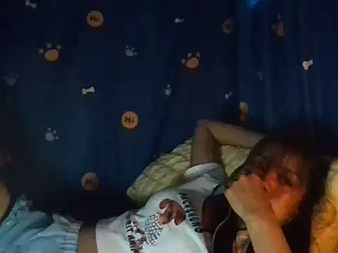 AnnewithanE online show from November 21, 10:20 pm