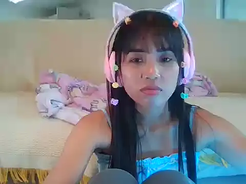 AnnewithanE online show from October 2, 5:44 am