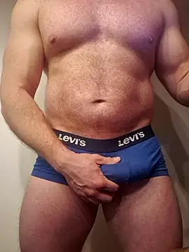 AlphaGymMale online show from December 17, 12:59 am