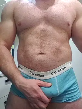 Snapshot of AlphaGymMale chatting on October 30, 3:42 pm AlphaGymMale online show from October 30, 3:42 pm