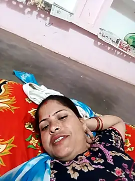 Snapshot of Sexi_savitri chatting on October 27, 2:07 pm Sexi savitri online show from October 27, 2:07 pm