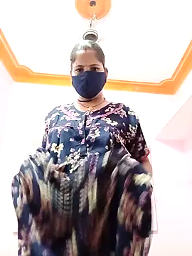 Snapshot of Sexi_savitri chatting on September 29, 2:44 pm Sexi savitri online show from September 29, 2:44 pm