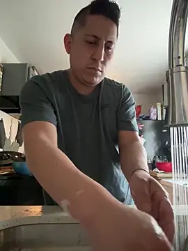 B3toBaby online show from March 4, 5:31 pm