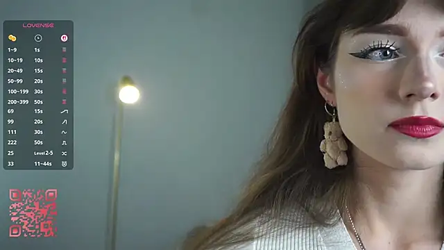 DreamyDaisy online show from September 20, 7:19 pm