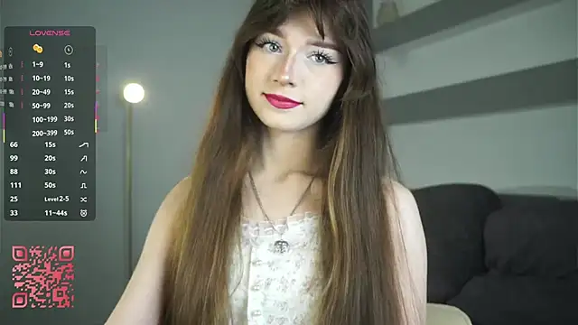 DreamyDaisy online show from September 14, 7:47 pm