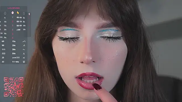 DreamyDaisy online show from October 26, 7:25 pm