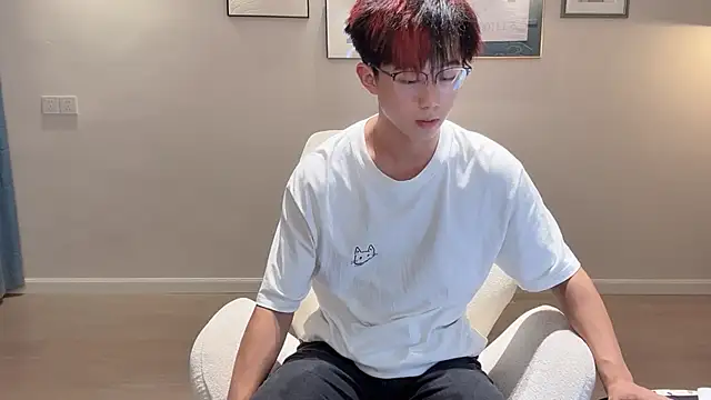 Snapshot of STxuguanhan chatting on September 29, 10:26 pm STxuguanhan online show from September 29, 10:26 pm