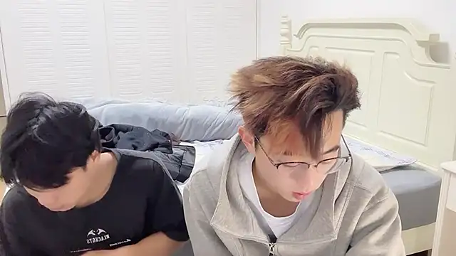 STxuguanhan online show from November 28, 8:36 am