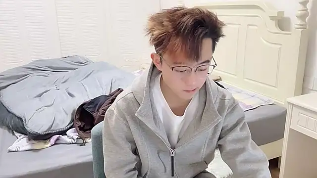 STxuguanhan online show from November 26, 9:20 am