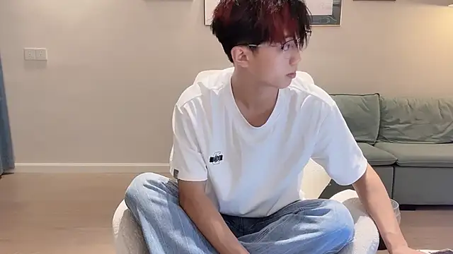 Snapshot of STxuguanhan chatting on September 24, 7:59 am STxuguanhan online show from September 24, 7:59 am
