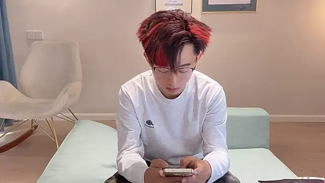 Snapshot of STxuguanhan chatting on October 15, 7:27 am STxuguanhan online show from October 15, 7:27 am