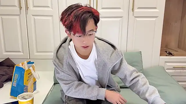 STxuguanhan online show from October 22, 8:14 am