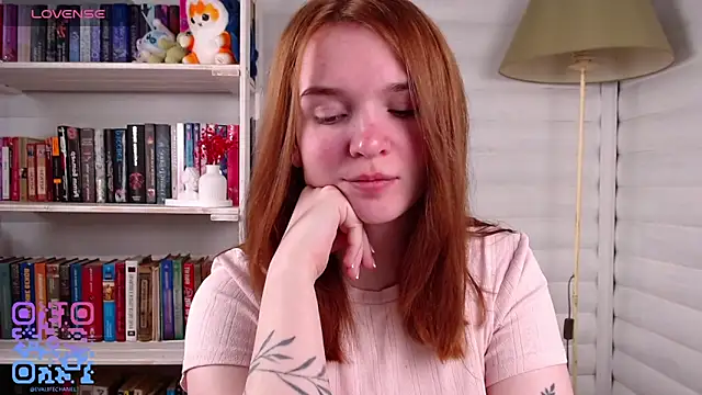 EvaJackson111 online show from March 1, 1:00 pm