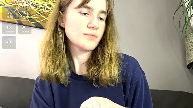 velina   online show from October 18, 8:55 pm