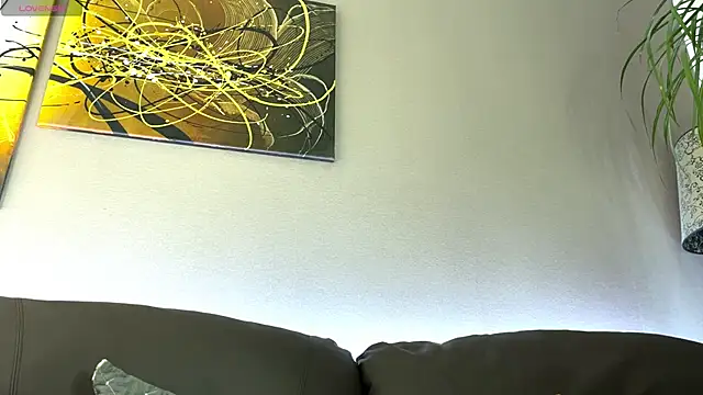 velina   online show from October 24, 8:30 pm