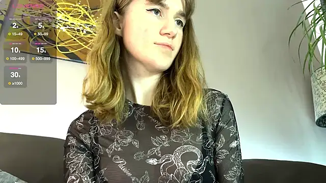 velina   online show from November 1, 3:50 pm