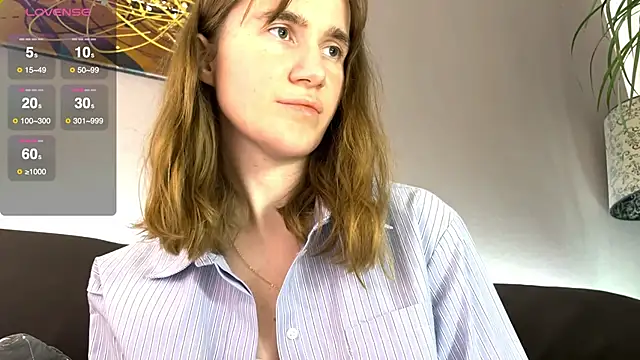 velina   online show from October 11, 3:46 pm