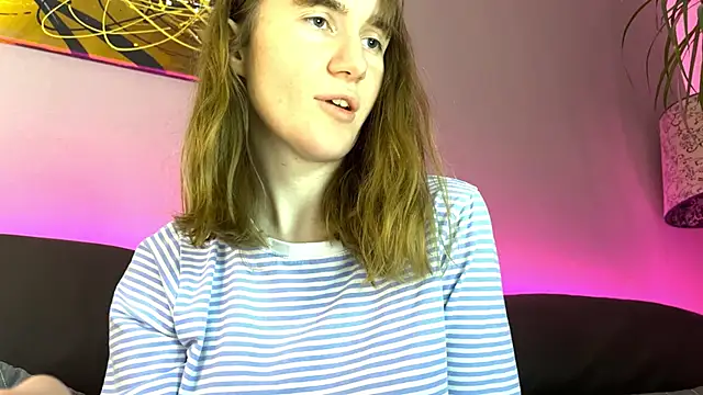 velina   online show from September 14, 5:57 pm