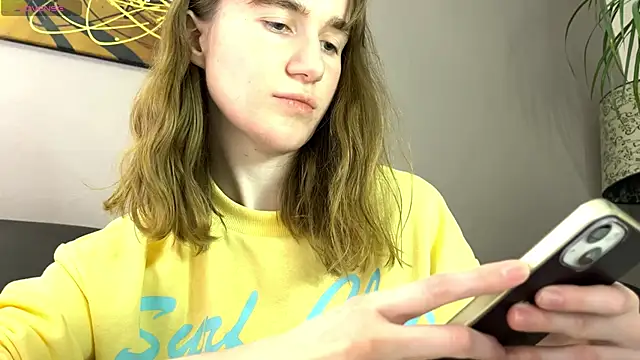 velina   online show from September 27, 8:48 pm