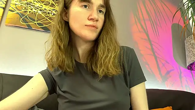 velina   online show from November 16, 6:34 pm