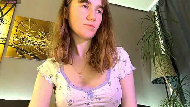 velina   online show from November 27, 8:53 pm