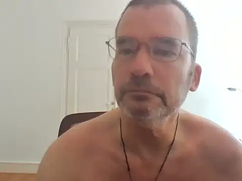 stallionrider88 online show from June 10, 10:38 am