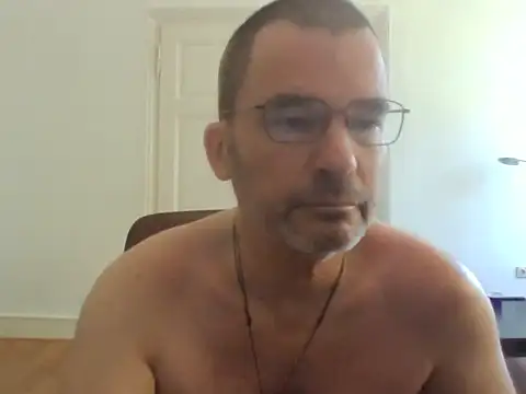 stallionrider88 online show from May 25, 1:32 pm