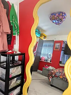 Filthymaddymilfy25 online show from April 13, 8:29 am