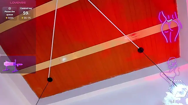 GabbieMonson online show from April 8, 7:04 pm