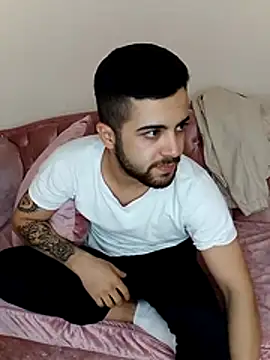 Ozi1910 online show from December 15, 7:14 am